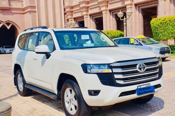best rental company in uae for hiring Landcruiser